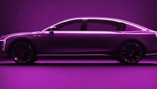 尊界内饰曝光，华为造了辆迈巴赫