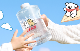 农夫山泉×线条小狗联名动画：万物可爱，好水相伴