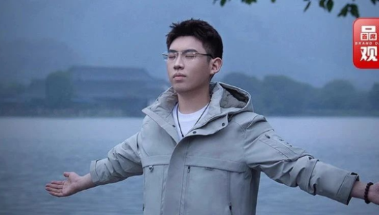 羽绒服爆雷！请“听泉赏宝”代言的海澜之家却赢麻了