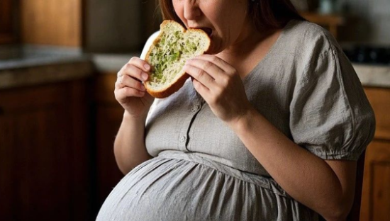 百草味“发霉吐司”大反转，“宫缩孕妈”原形毕露！