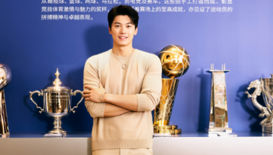 Tiffany 官宣汪顺，致敬体育精神