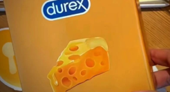 杜蕾斯“奶酪蛋糕”高级污，网友：你真是饿了！