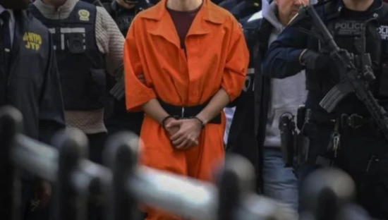 史上最帅刺客刷爆全网，爱马仕“囚服”封神！