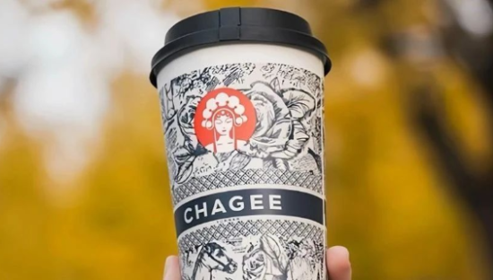 霸王茶姬“健康概念”引争议，奶茶脑袋不淡定了