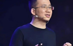 张一鸣将手伸向了高德地图