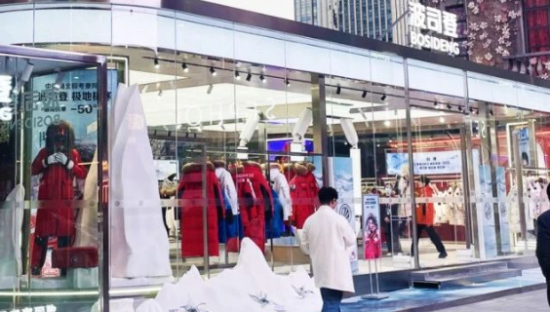 频频涨价的波司登，正在走李宁的老路？