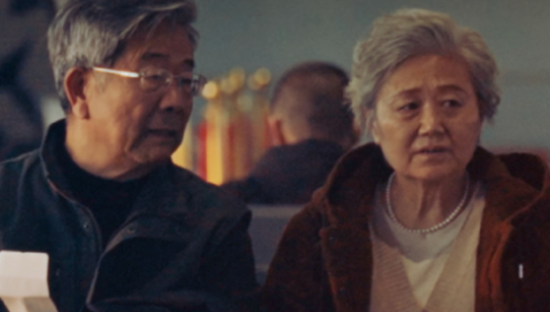 蒙牛助力「春运父母出行专属互助行动」