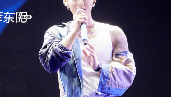 黄子韬掉粉400万，榜一金主“社会性死亡”