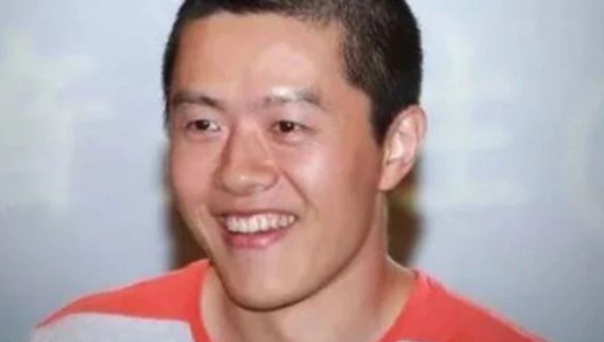 《哪吒2》“饺子导演”开启带货，抖音高层震怒