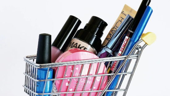 完美日记失宠，毛戈平上位，美妆圈风云突变！