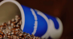 瑞幸出海，龟行两年