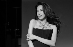 莫文蔚代言施华洛世奇，尽显优雅璀璨