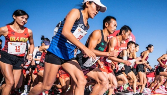 特步，在专业运动上大踏步