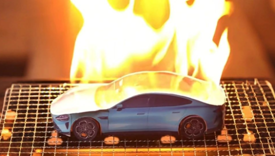 小米SU7“清明节限定”卖爆，雷军彻底绷不住了！