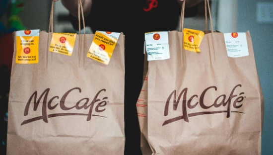 黄雀在后：外卖大战新变局，淘宝+饿了么开启电商大零售时代