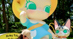 泡泡玛特带你坐上「喵星童话巴士」