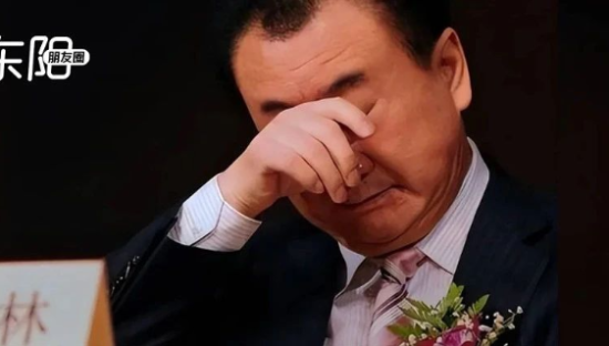 接盘万达广场，刘强东拉了王健林一把