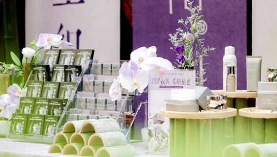 可丽金重构【肌肤能量】新叙事，展现东方美学养护智慧