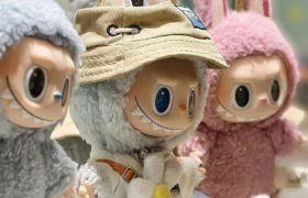 我给Labubu做衣服，月入10万+