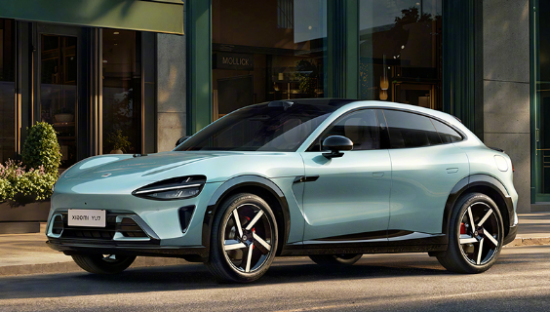 YU7锁单破24万！雷军的麻烦来了