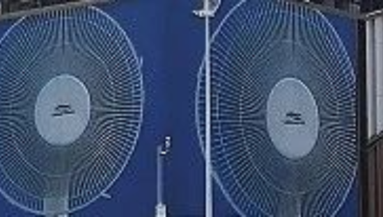 “赛博风扇”爆火全网，抽象画风网友绷不住了！