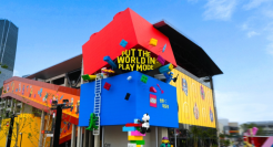 乐高世界玩乐节，建了一座2500平方的乐高大楼