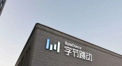 天才在左，字节在右