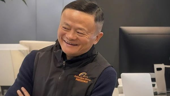 阿里硬刚美团，马云拿下茅台！