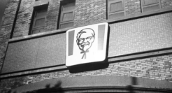 肯德基 “殡葬风” 被嘲，市场部天塌了！