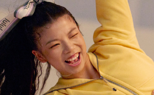 lululemon 希望你也能「为自己喝彩」