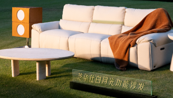 赶海捡电视、街边秀颠锅，户外广告又玩出圈了！