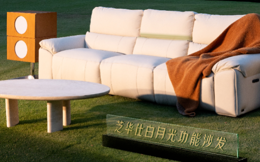 赶海捡电视、街边秀颠锅，户外广告又玩出圈了！