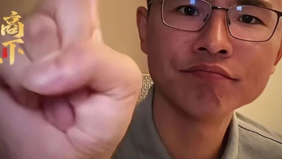 百万粉网红户晨风被全网封杀，彻底凉了！