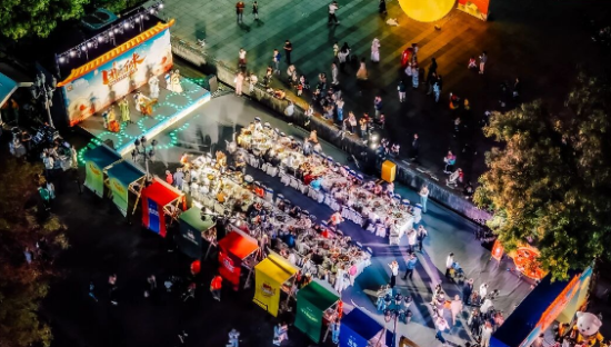 掘金“最后一公里”：锅圈用“国民火锅节”构筑社区心智护城河