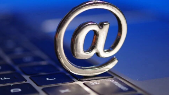 二手平台分化：闲鱼找人遛狗，转转等人验货