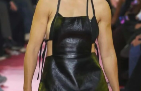 MiuMiu“屠夫风”设计，比巴黎世家还炸裂！