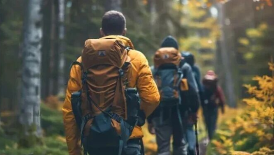 谢霆锋代言，安德玛户外也难成“黑马”