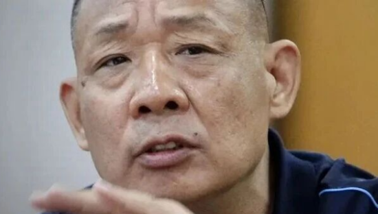 胖东来辞退12年老员工，舆论反噬来了