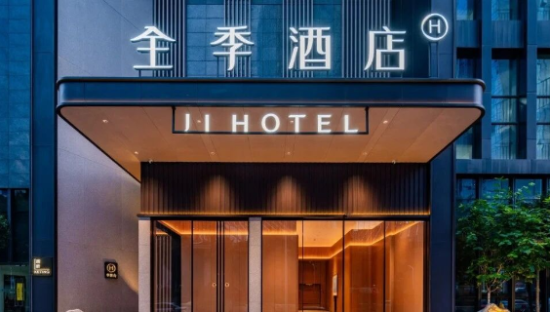 全季酒店“粪便门”，暴击3亿中产！